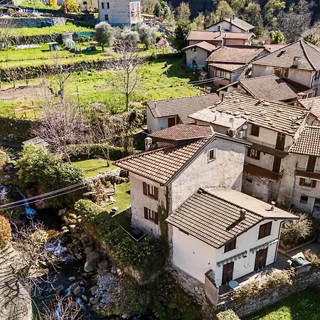 La Casa Sul Fiume 公寓 内索